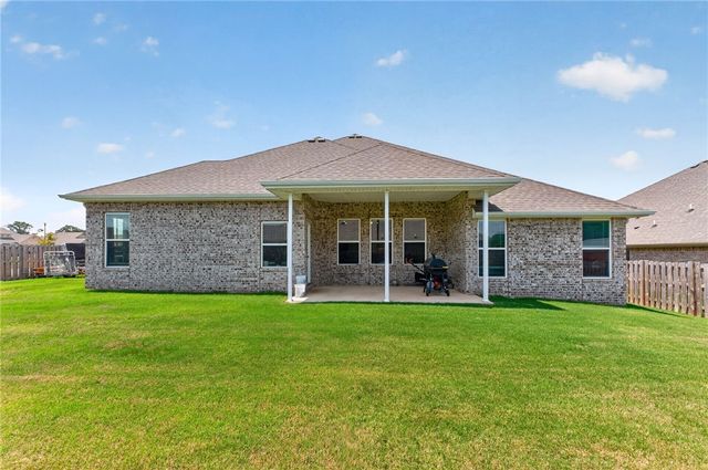 304 Manfield Avenue, Pea Ridge, AR 72751