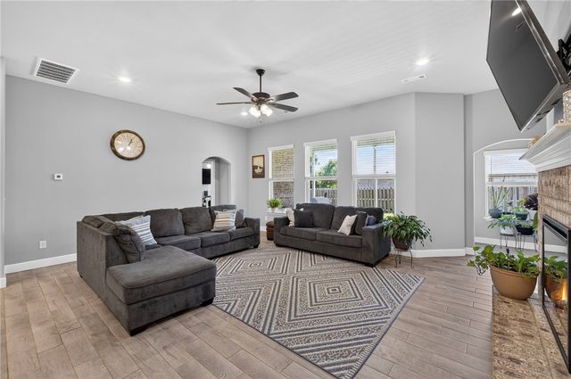 304 Manfield Avenue, Pea Ridge, AR 72751