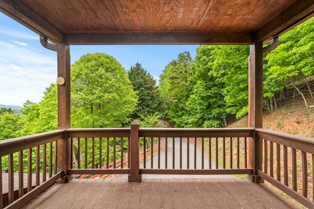 818 Five Forks Drive, Murphy, NC 28906