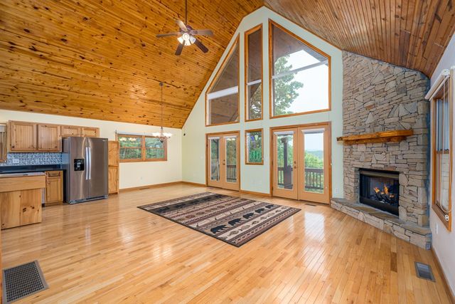 818 Five Forks Drive, Murphy, NC 28906