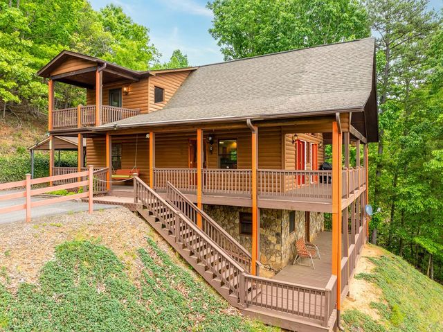 818 Five Forks Drive, Murphy, NC 28906