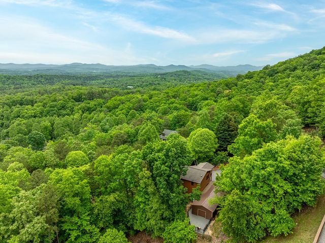 818 Five Forks Drive, Murphy, NC 28906