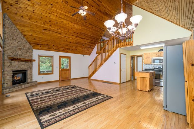 818 Five Forks Drive, Murphy, NC 28906