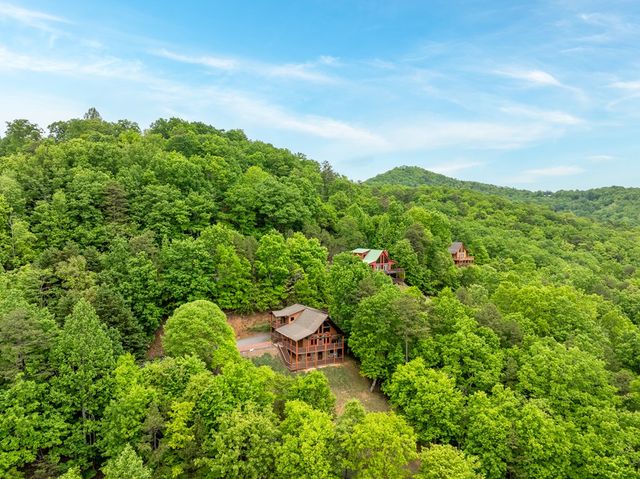 818 Five Forks Drive, Murphy, NC 28906