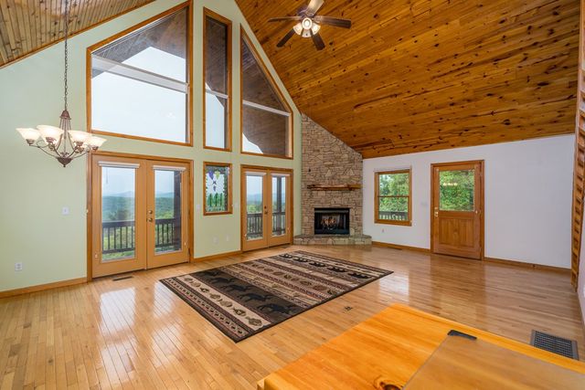 818 Five Forks Drive, Murphy, NC 28906