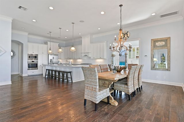 1243 Pilot Lane, Galveston, TX 77554