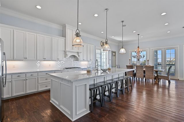 1243 Pilot Lane, Galveston, TX 77554