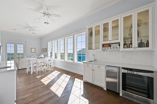 1243 Pilot Lane, Galveston, TX 77554