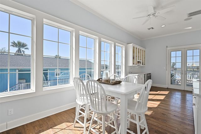 1243 Pilot Lane, Galveston, TX 77554