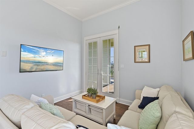 1243 Pilot Lane, Galveston, TX 77554