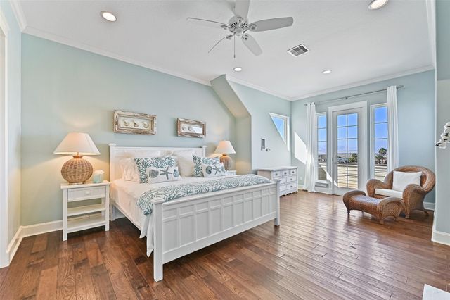 1243 Pilot Lane, Galveston, TX 77554