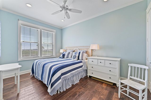 1243 Pilot Lane, Galveston, TX 77554