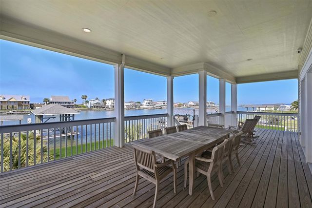 1243 Pilot Lane, Galveston, TX 77554