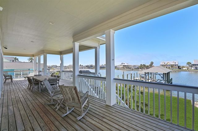 1243 Pilot Lane, Galveston, TX 77554