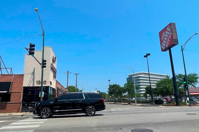 1300 W North Avenue, Chicago, IL 60642