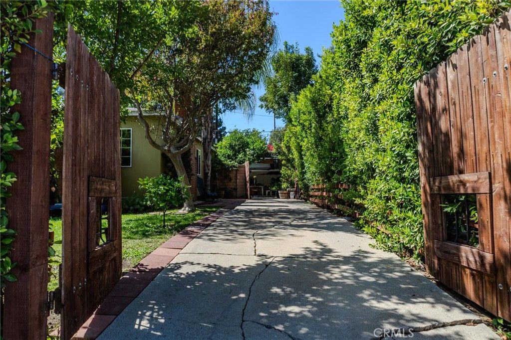 6355 Blucher Avenue, Van Nuys, CA 91411 — photo 4