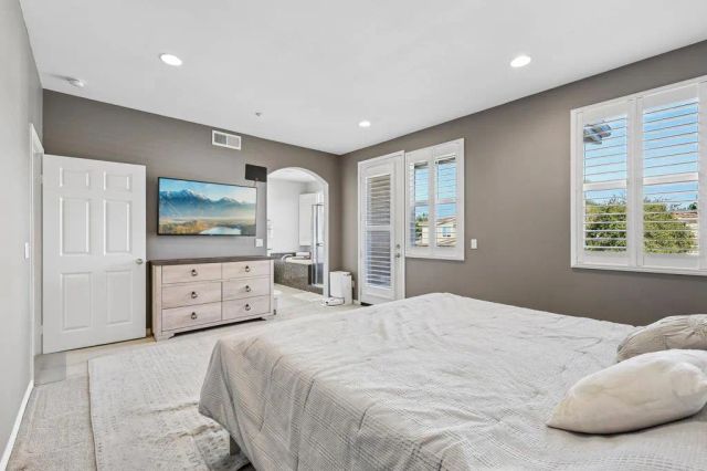 6977 Brass Pl, Carlsbad, CA 92009
