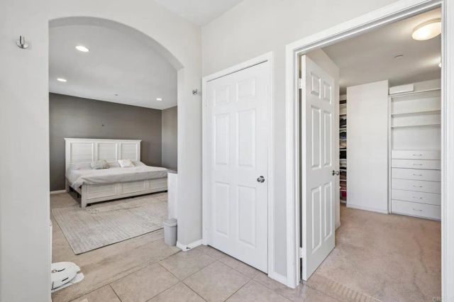 6977 Brass Pl, Carlsbad, CA 92009