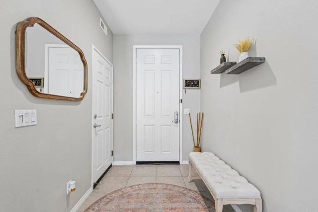 6977 Brass Pl, Carlsbad, CA 92009
