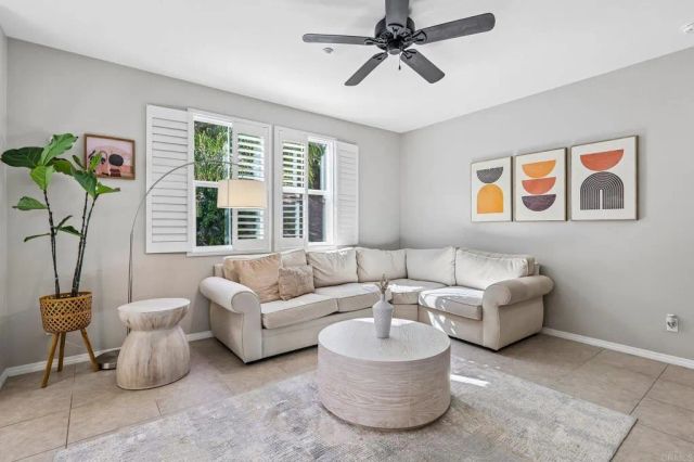 6977 Brass Pl, Carlsbad, CA 92009