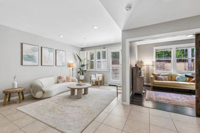 6977 Brass Pl, Carlsbad, CA 92009