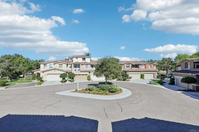 6977 Brass Pl, Carlsbad, CA 92009