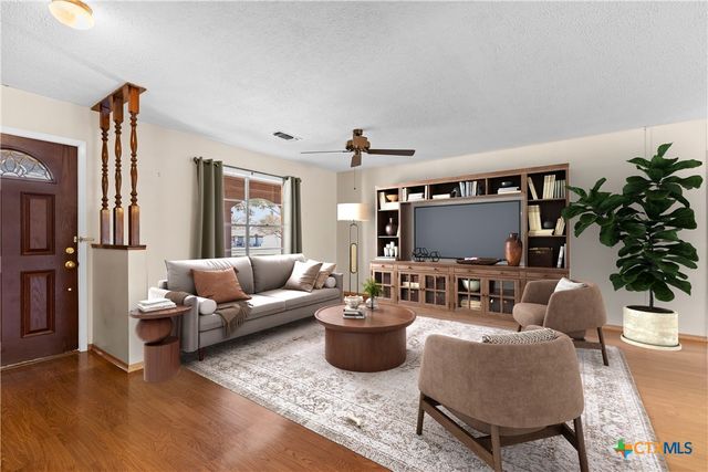 7337 Leading Oaks Street, Live Oak, TX 78233