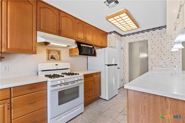 7337 Leading Oaks Street, Live Oak, TX 78233