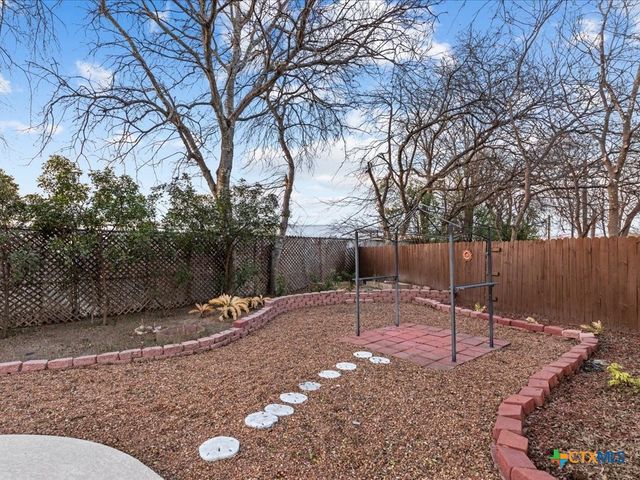 7337 Leading Oaks Street, Live Oak, TX 78233