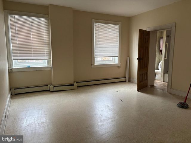 21 GAY ST, Christiana, PA 17509