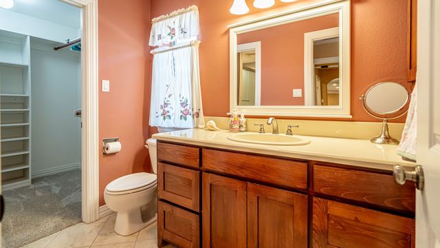 2308 Bentwater Court, Granbury, TX 76049
