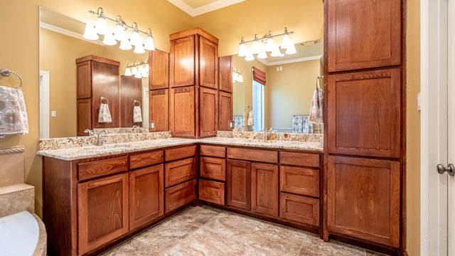 2308 Bentwater Court, Granbury, TX 76049