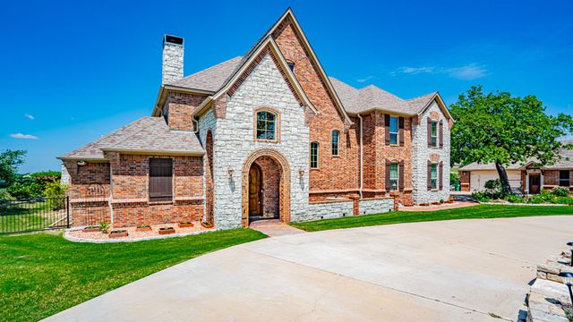 2308 Bentwater Court, Granbury, TX 76049