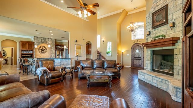 2308 Bentwater Court, Granbury, TX 76049