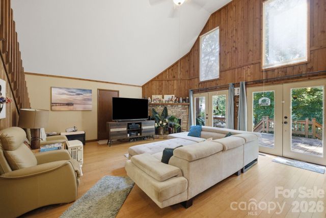 21235 Sandy Cove Road, Cornelius, NC 28031