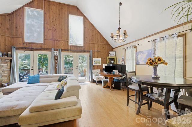 21235 Sandy Cove Road, Cornelius, NC 28031