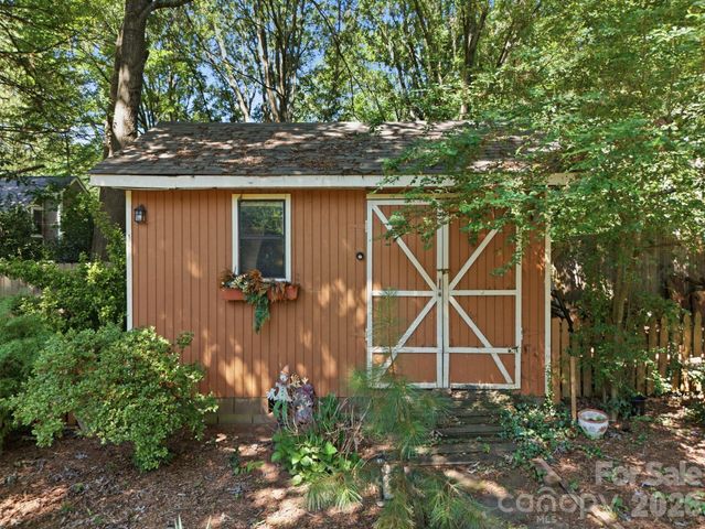 21235 Sandy Cove Road, Cornelius, NC 28031