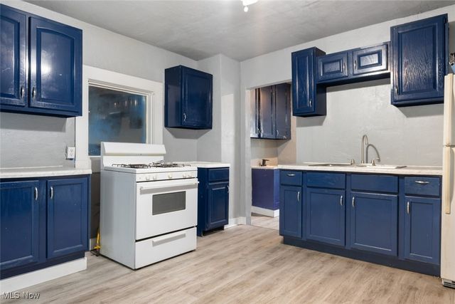 4141 Cyril Avenue, Cleveland, OH 44109