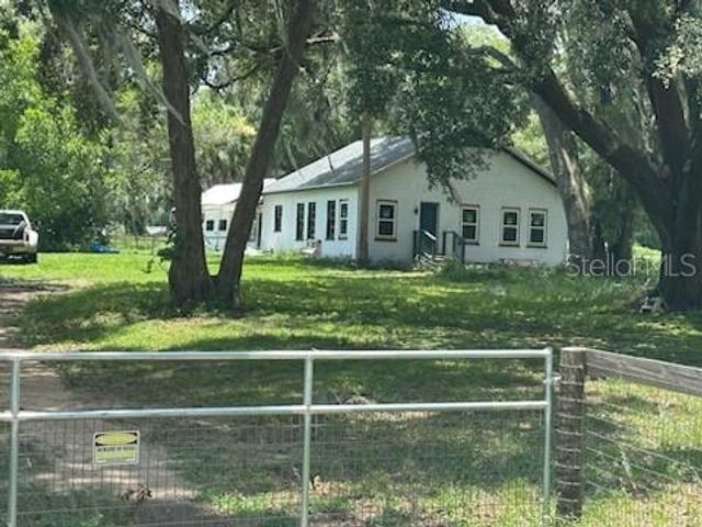 14854 NE JACKSONVILLE ROAD, Citra, FL 32113