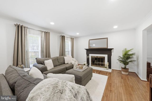 8218 DOCTOR CRAIK CT, Alexandria, VA 22306