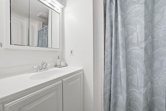 8218 DOCTOR CRAIK CT, Alexandria, VA 22306
