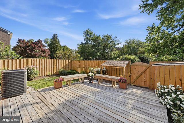8218 DOCTOR CRAIK CT, Alexandria, VA 22306