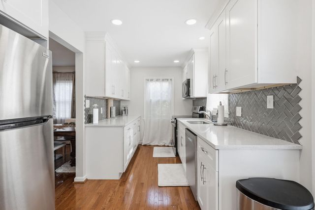 8218 DOCTOR CRAIK CT, Alexandria, VA 22306
