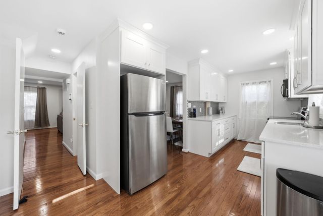 8218 DOCTOR CRAIK CT, Alexandria, VA 22306