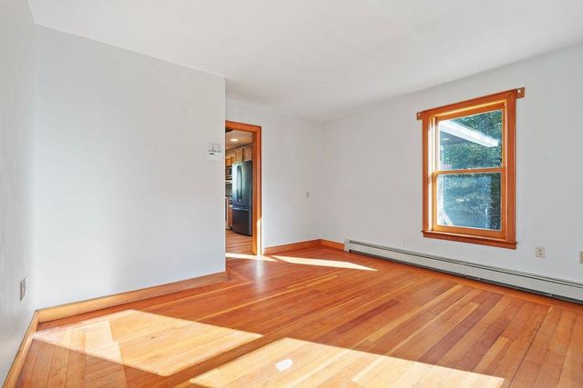 19 Johnson Drive, Newmarket, NH 03857