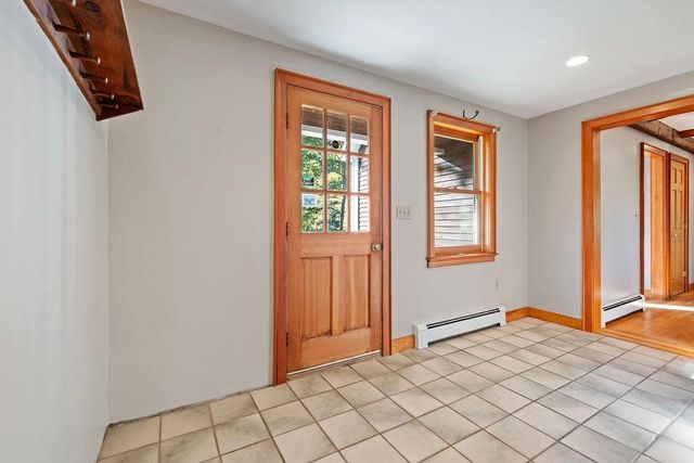 19 Johnson Drive, Newmarket, NH 03857