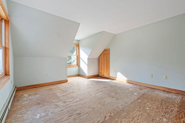 19 Johnson Drive, Newmarket, NH 03857
