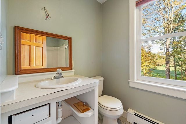 19 Johnson Drive, Newmarket, NH 03857