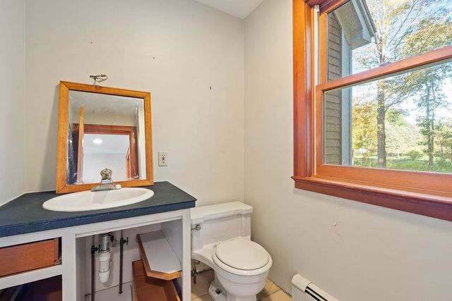 19 Johnson Drive, Newmarket, NH 03857