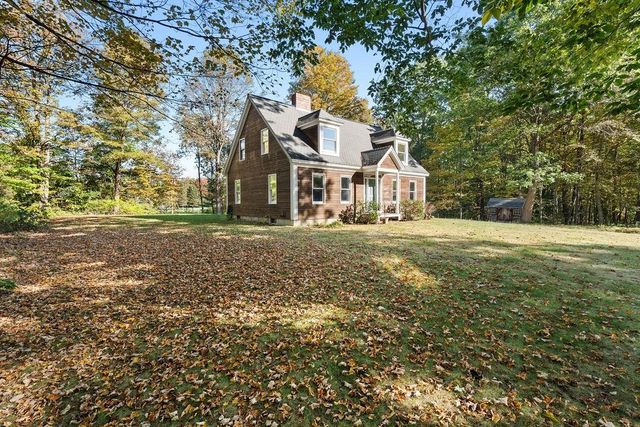 19 Johnson Drive, Newmarket, NH 03857